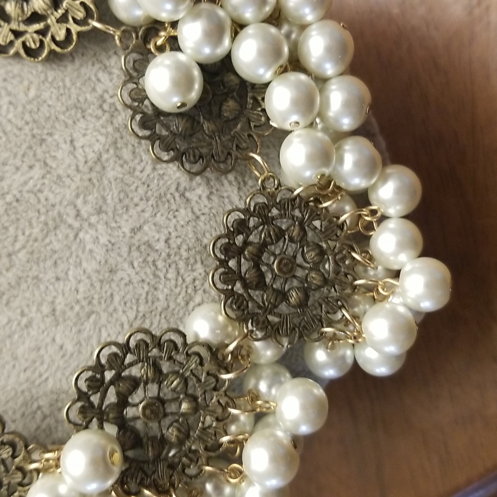 Gorgeous Statement Necklace - image 8